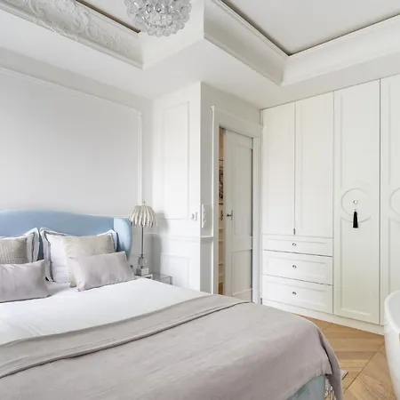 Art Deco Apartment